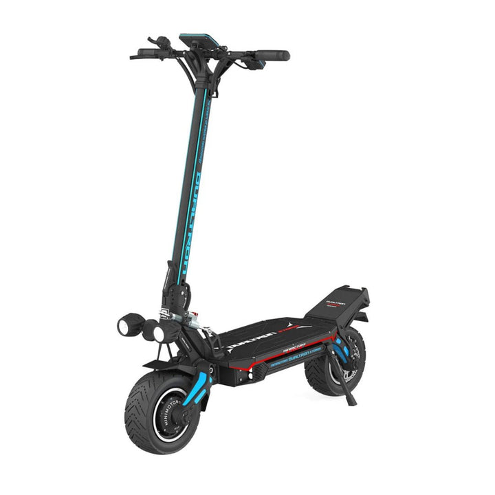 Trottinette électrique DUALTRON NEW STORM LTD vue de trois-quarts avant