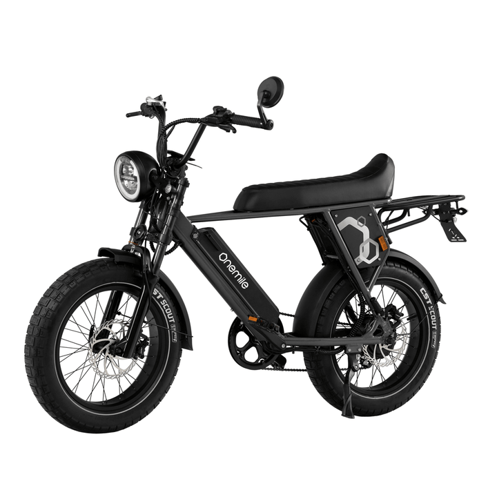Vélo électrique fat bike Onemile P40 Pro vu de trois-quarts avant coloris noir