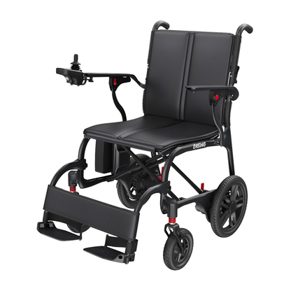 Fauteuil roulant électrique EASWE C30 vu de trois-quarts avant en contre-plongée