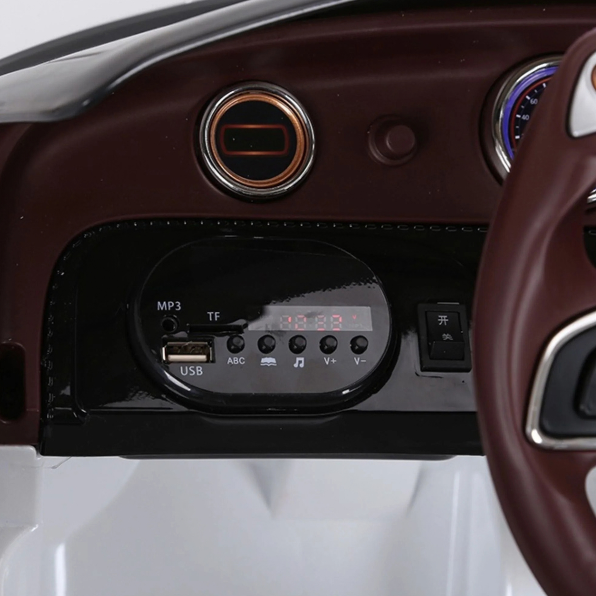 Siège et commandes de la Bentley EXP 12