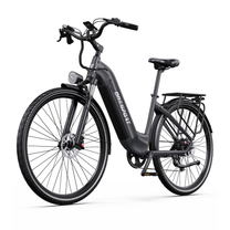Vélo électrique OneSport OT05 Max à cadre bas, vue de trois quarts avant avec phare avant et porte-bagages