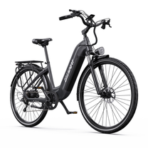 Vélo électrique OneSport OT05 Max noir, vue de trois quarts avant avec cadre bas, porte-bagages et fourche avant
