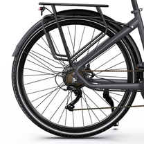 OneSport OT05 Max, vue latérale de la roue arrière avec porte-bagages, garde-boue, chaîne et dérailleur arrière