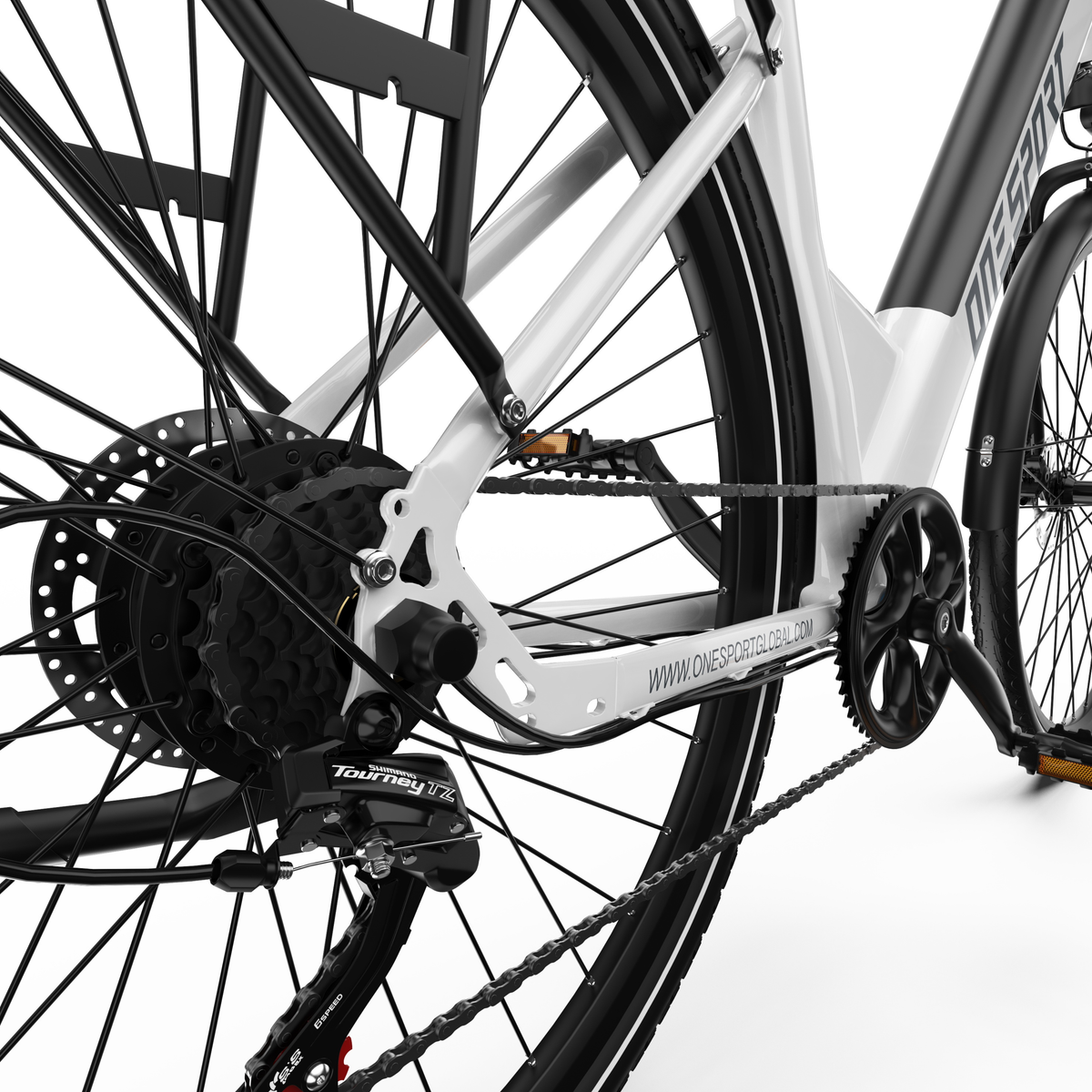 OneSport OT12 Pro, gros plan sur la roue arrière, la cassette, le dérailleur arrière et la chaîne
