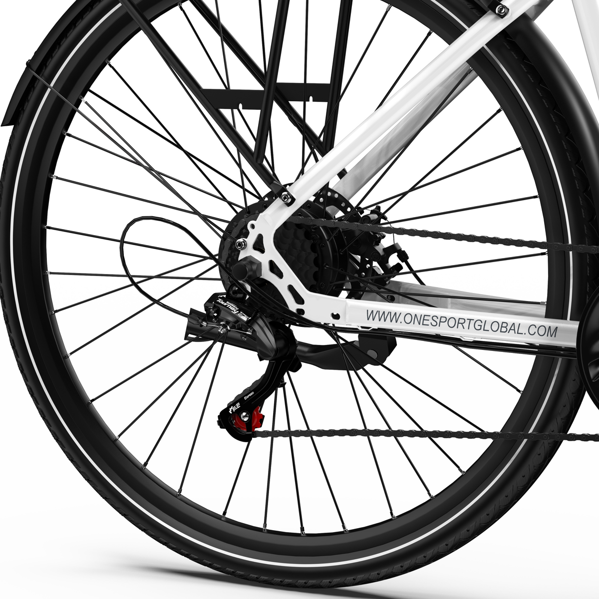 OneSport OT12 Pro, gros plan sur la roue arrière avec porte-bagages, chaîne et dérailleur arrière sur un cadre blanc