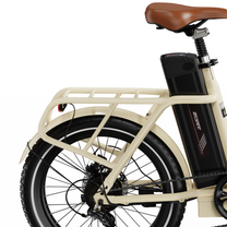 OneSport OT16 Pro, moitié arrière avec selle marron, batterie noire, porte-bagages et roue arrière