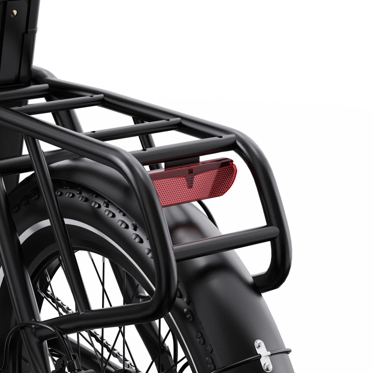 OneSport OT16 Pro, gros plan sur le porte-bagages noir, le feu arrière rouge et le garde-boue arrière au-dessus de la roue