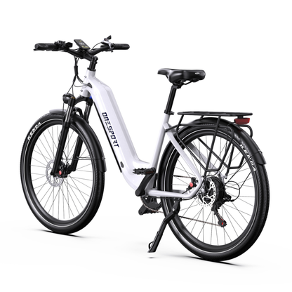 Vélo électrique OneSport WT05 blanc, vu de trois quarts arrière avec écran sur le guidon, porte-bagages, feu arrière et béquille