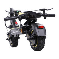 Wheely - H7 vue de l'arrière avec guidon, garde-boue arrière avec catadioptre rouge et pneus à gros crampons