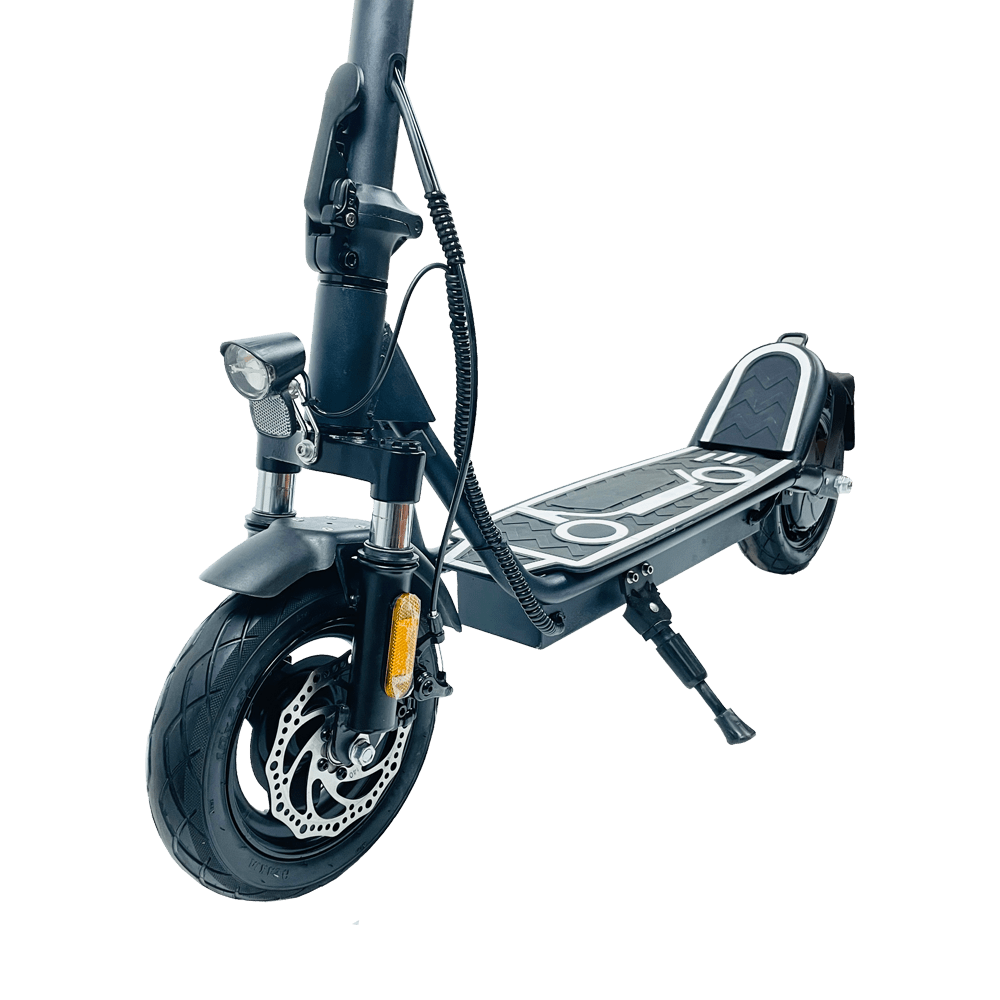 Roue avant et fourche de la DriveTron DT01 vu de trois-quarts avant