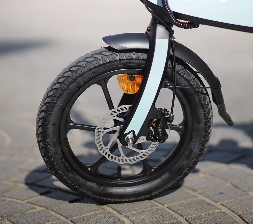Roue avant et fourche du DYU C2