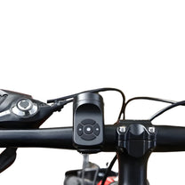 Klaxon électrique 120 dB sur le guidon du vélo en gros plan