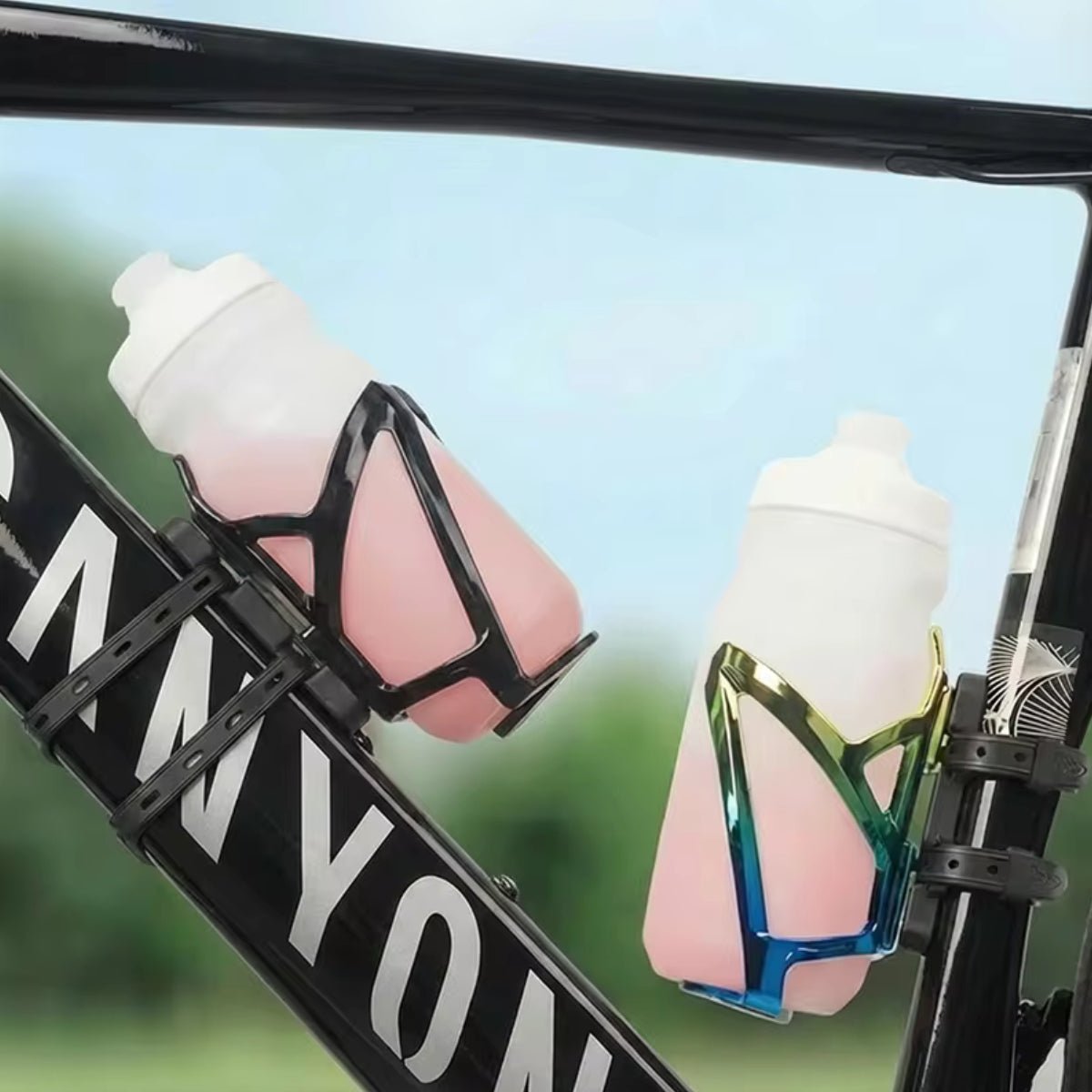 Porte-bidon pour cadre de vélo électrique Premium avec une bouteille