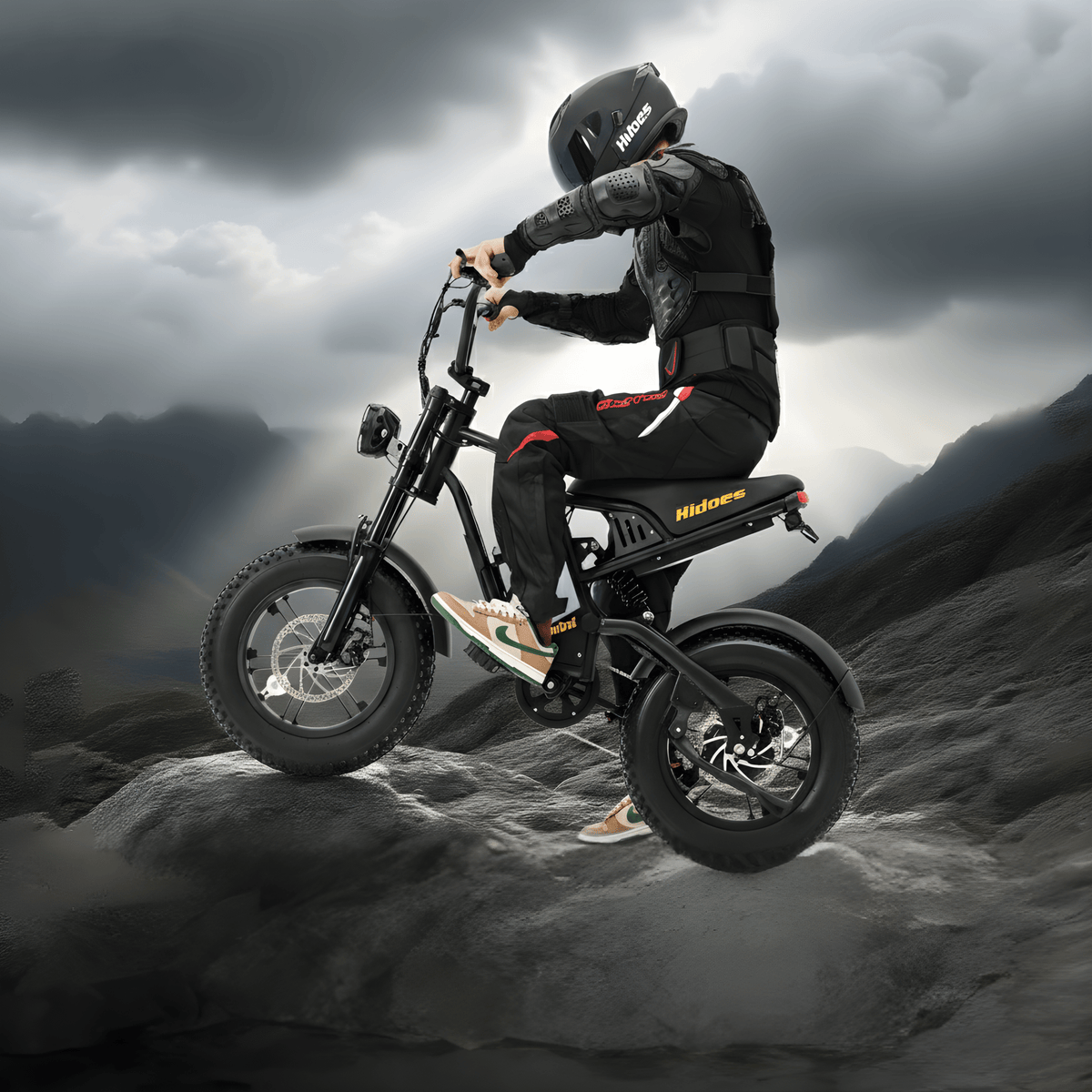 Pilote sautant avec le vélo électrique fat bike Hidoes B6 Mini