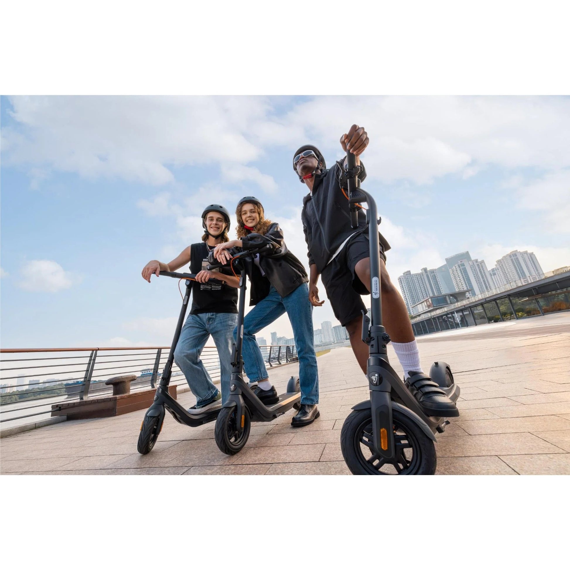 NINEBOT E2 PRO BY SEGWAY - Elsparkcykel - Wheelyshop