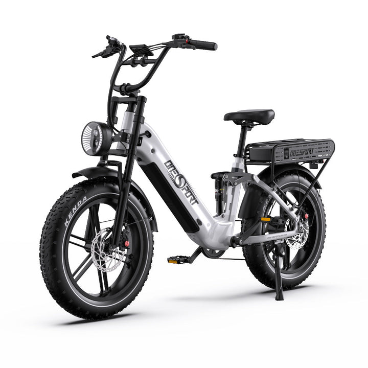 Vélo électrique fat bike OneSport OT08 Pro vu de trois-quarts avant coloris blanc
