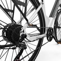 Dérailleur et chaîne de l'OneSport OT12 coloris blanc en gros plan
