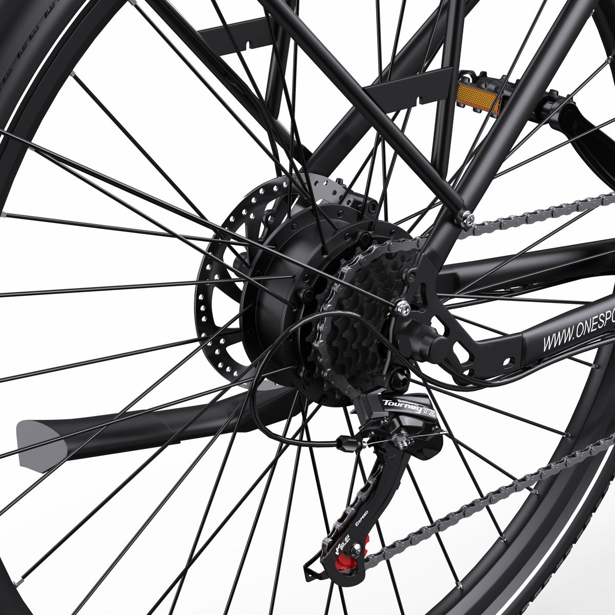 Dérailleur et chaîne de l'OneSport OT12 coloris noir en gros plan