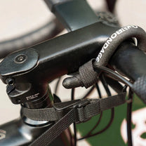 Fixation : porte-bagages avant intelligent pour vélo